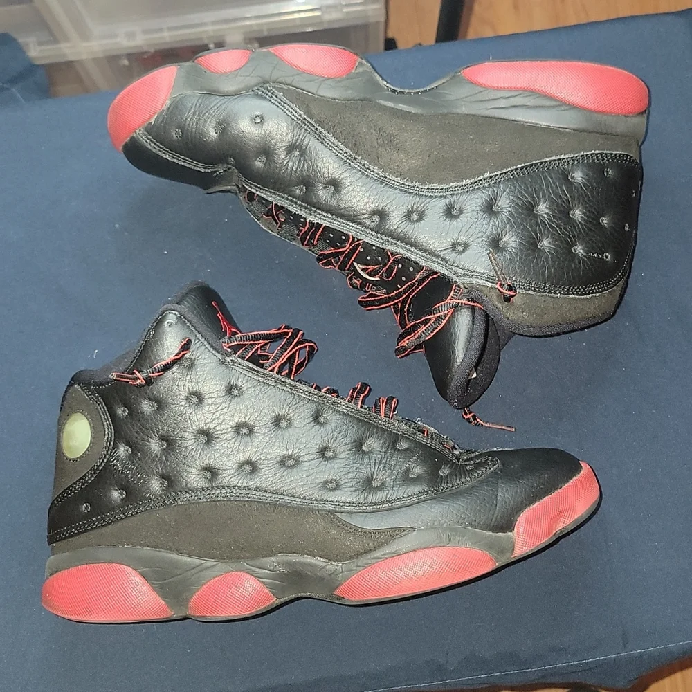 Air Jordan 13 "Dirty Bred" - Picture 2 of 6